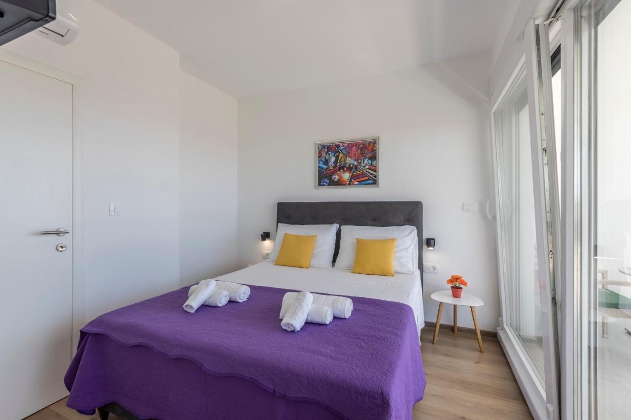 Luxury Villa La Nonna Ana - Heated Pool, Sea View, Near Split Каштела Екстер'єр фото