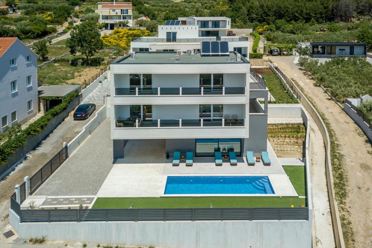 Luxury Villa La Nonna Ana - Heated Pool, Sea View, Near Split Каштела Екстер'єр фото