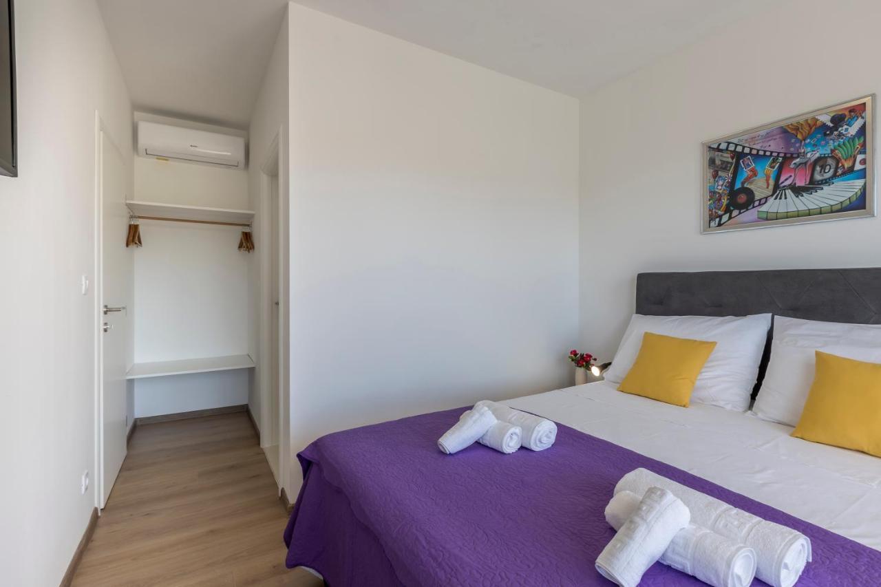 Luxury Villa La Nonna Ana - Heated Pool, Sea View, Near Split Каштела Екстер'єр фото