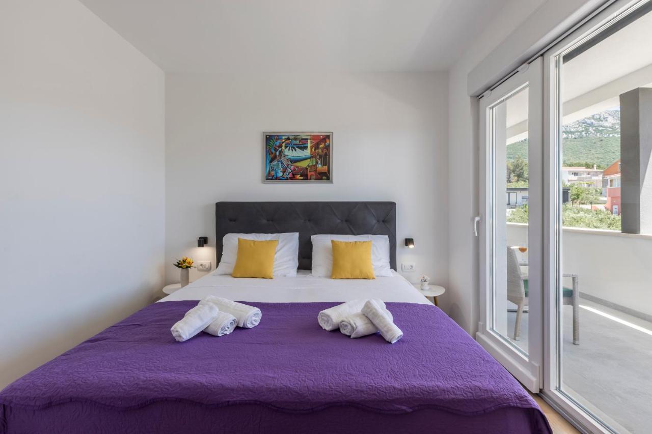 Luxury Villa La Nonna Ana - Heated Pool, Sea View, Near Split Каштела Екстер'єр фото