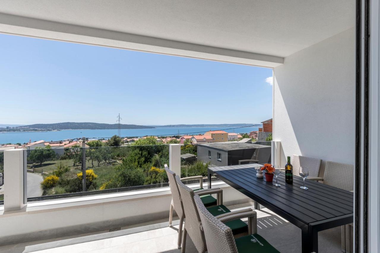 Luxury Villa La Nonna Ana - Heated Pool, Sea View, Near Split Каштела Екстер'єр фото
