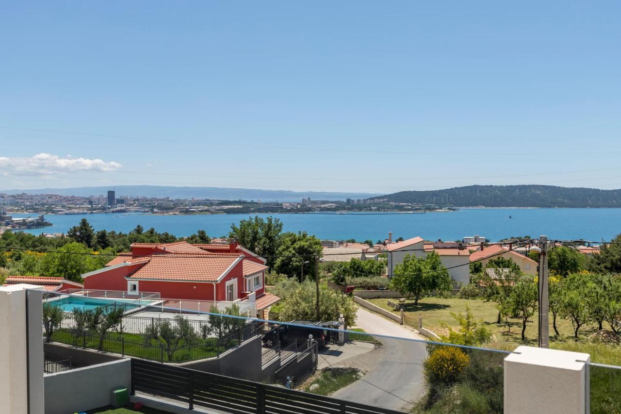 Luxury Villa La Nonna Ana - Heated Pool, Sea View, Near Split Каштела Екстер'єр фото