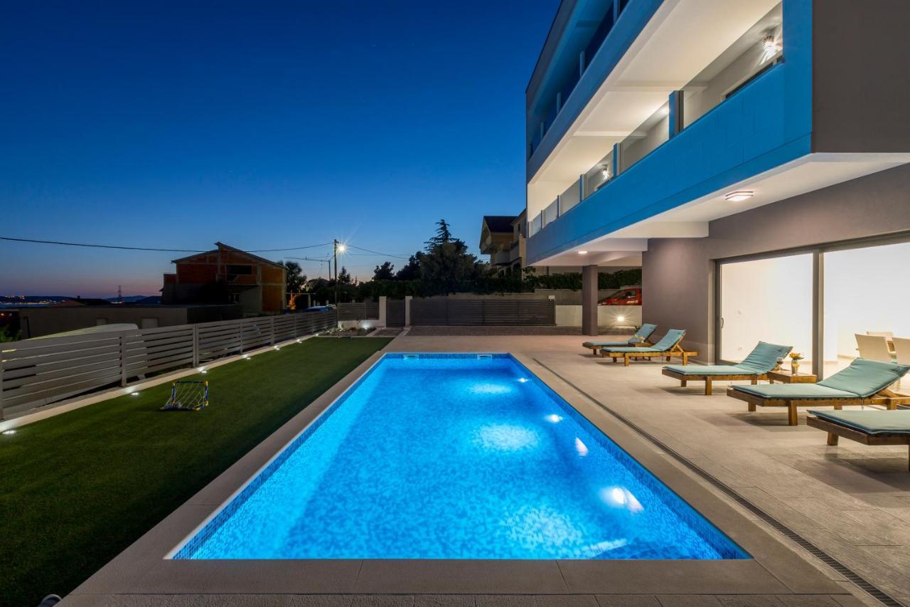 Luxury Villa La Nonna Ana - Heated Pool, Sea View, Near Split Каштела Екстер'єр фото