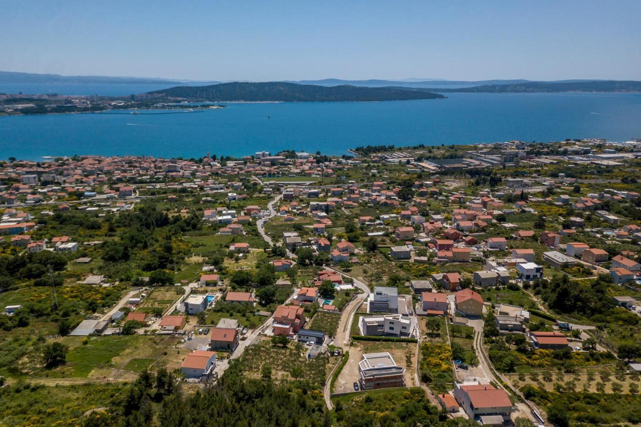Luxury Villa La Nonna Ana - Heated Pool, Sea View, Near Split Каштела Екстер'єр фото